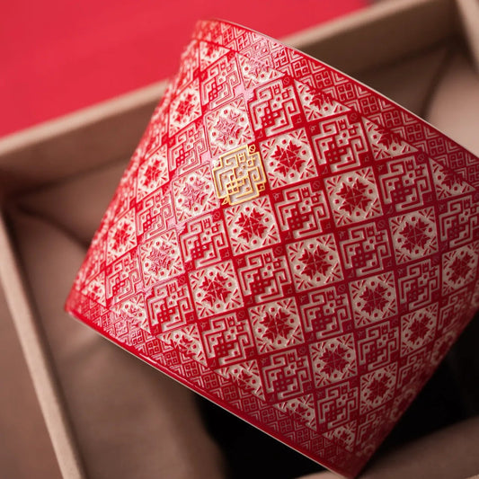 "Yijin" Handcrafted Underglaze Carved Floral Mug with Handle – 220ml