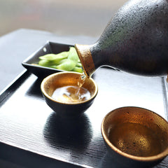 Jinpo Handcrafted Kinsai Gold Leaf Ochoko Sake Set with Wooden Gift Box